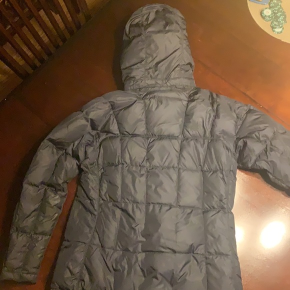 COPY - North Face Long Puffer Coat Women’s Medium - Picture 3 of 11